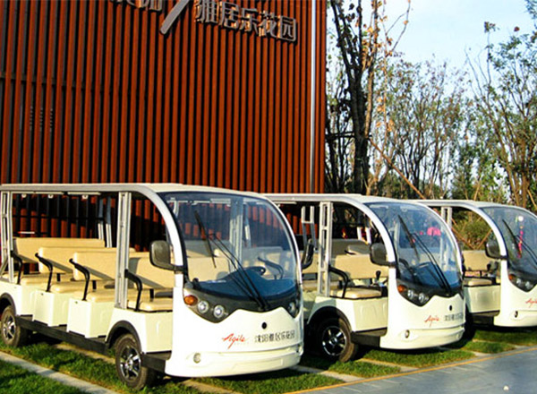 雅居樂(lè)接待觀光車.jpg
